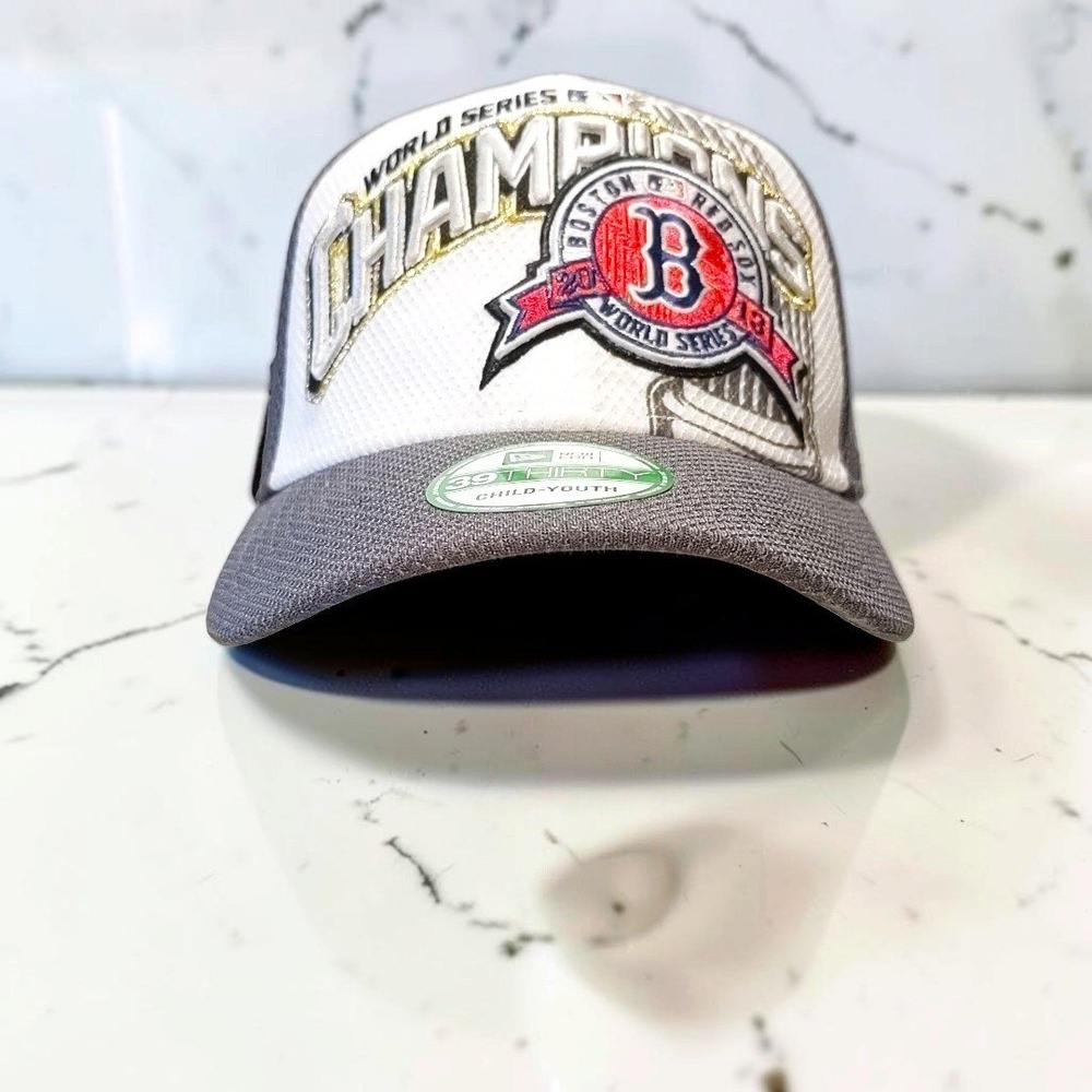 New Era Boston Red Sox 2013 World Series Champions 39THIRTY Youth Hat Grey White